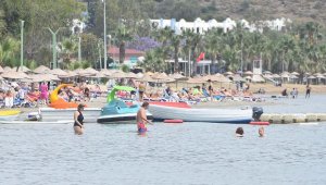 Bodrum'da oyunu kullanan seçmenler soluğu plajda aldı