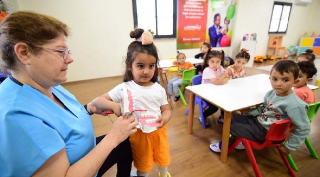 Bornova Belediyesi, Ağız ve Diş Sağlığı Eğitimleri'ne başladı