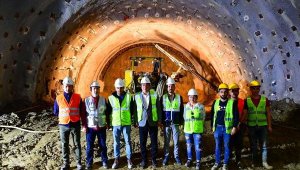 Buca-Bornova'yı bağlayacak viyadük yolu 7 Mayıs'ta açılıyor