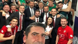 Finallerin takımı Pınar Karşıyaka