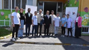 İzmir'de işitme engelli öğrencilere 'Dijital Vatandaşlık Farkındalığı' eğitimi