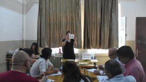 İzmir'de sandıklar açıldı