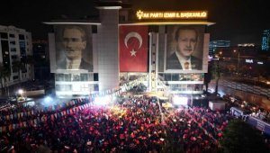 İzmir'de seçim zaferi coşkusu