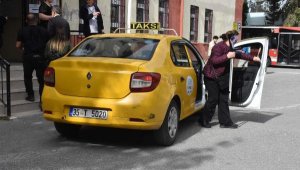 İzmir'de sona kalanlar koşarak sandığa geldi