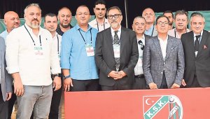 Karşıyaka yönetimi iddialara cevap verdi