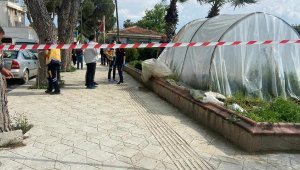 Kiraz'da naylon barakada erkek cesedi bulundu