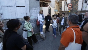 Konak Belediyesi'nin 'Tarih Gezileri' başladı, vatandaşın ilgisi büyük