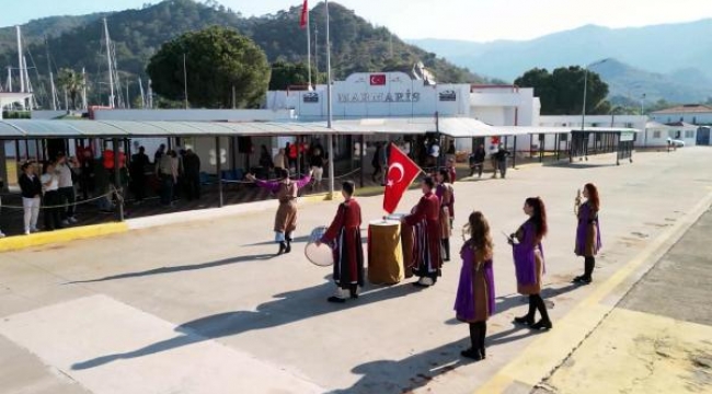 Marmaris'e gemiyle 1300 İsrailli turist geldi