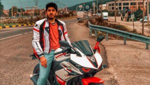 Motosikletli polis memuru hayatını kaybetti