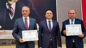 Muğla AK Parti milletvekilleri mazbatalarını aldı