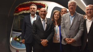 Narlıdere Metrosu'nun ilk seferi yapıldı