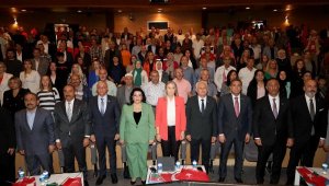 'Türkiye-Azerbaycan arasında dış ticaret 5 milyar dolara koşuyor'