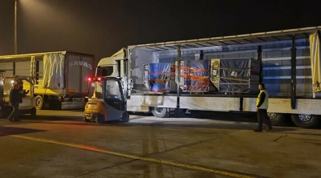 Yurt dışında kullanılan oyların tamamı uçakla Ankara'ya getirildi