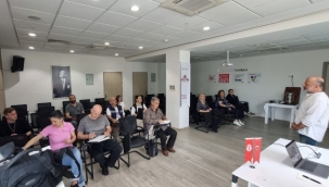 410 dernek 'Akıllı Telefonla Video Çekim Teknikleri'ni öğrenecek