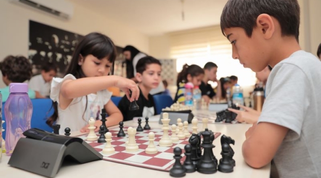 Aliağa'da yaz dönemi satranç kurs kayıtları haftaya başlıyor
