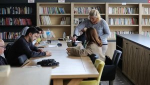 Bayraklı'da kitap kafelerin sayısı artıyor