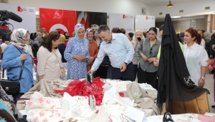 Bayraklılı kadınların el emeği ürünleri göz kamaştırdı