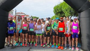 Çeşme'de koşu festivali sona erdi