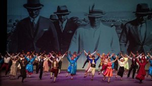 Cumhuriyet kazanımlarının 100 yılı dans gösterisiyle anlatılıyor