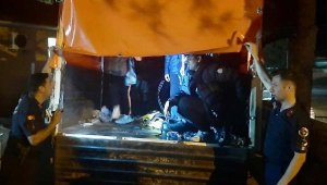 Dur ihtarına uymadı, kaçtı! Kasasından bunlar çıktı