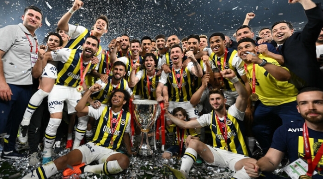 Fenerbahçe kupayı İzmir'de kazandı