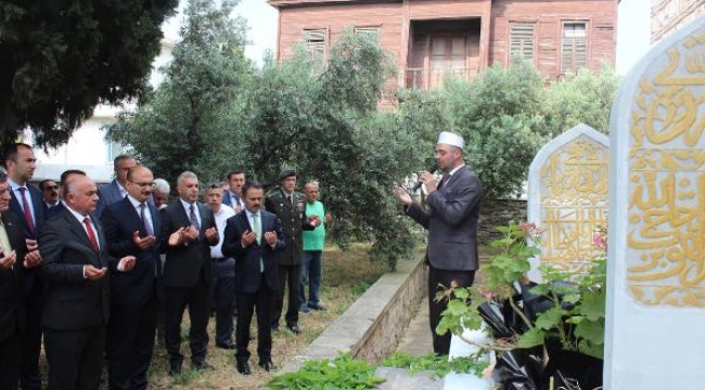 Gazi Yakup Bey, mezarı başında anıldı