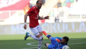 Göztepe Ahmet İlhan'ı istiyor