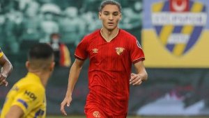 Göztepe iç transferi tamamlıyor