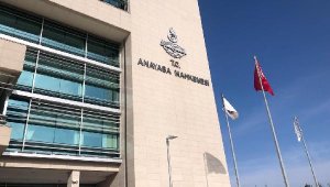 Hem dövdü, hem tazminat alacak