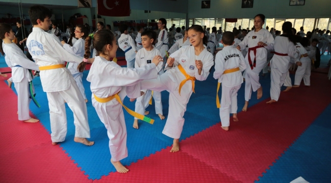 İzmir'de 16 tesiste 30 bin çocuğa kurs! Yaz Spor Okulları açılıyor