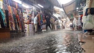 İzmir'de yağmur yine eziyete döndü!