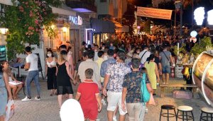 İzmir'de saat 04.00'e kadar canlı müzik serbest