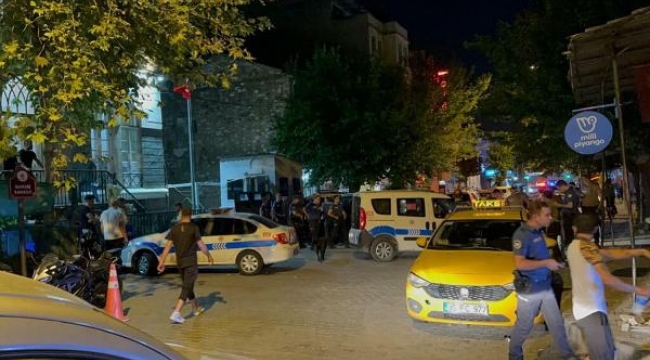 İzmir'de trafik tartışması silahlı kavgaya döndü 