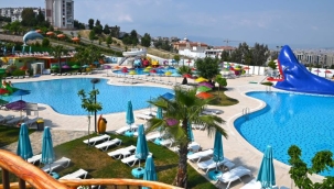 Karabağlar Belediyesi Aqua Yaşam tesisinde eğlenceli günler