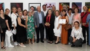 Karabağlar Belediyesi'nde "Ateşe Dönenler" Sergisi açıldı