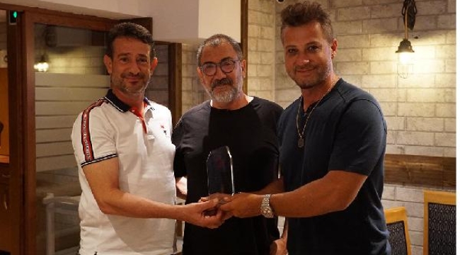 Karşıyaka yönetiminde şok istifa