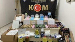 Kedi-köpek maması ambalajında sahte vücut geliştirme ilaçları ele geçirildi