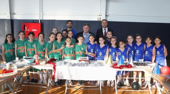 Kınık U11 Kız Basketbol Takımı başarıdan başarıya koşuyor