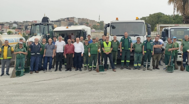 Konak'ın mahallelerinde yaz temizliği! Molozlar da kaldırılıyor