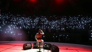 Marmaris'te Cem Adrian sahne aldı