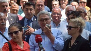 Muhtarlardan başkan yardımcısına tepki