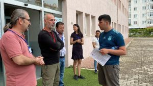 Nüfus cüzdanı yerine ehliyetini getirince sınava alınmadı