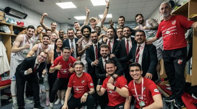 Pınar Karşıyaka'da sıra şampiyonlukta