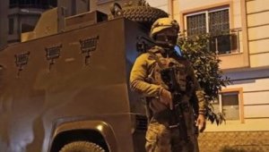 Polis ve askerlere gözaltı kararı