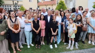 Sanata ilk adımlarını Bornova Belediyesi'nin desteğiyle attılar