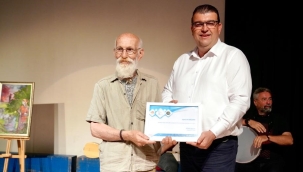 Seferihisarlılar, ünlü heykeltıraşa "vefa gecesi"nde bir araya geldi