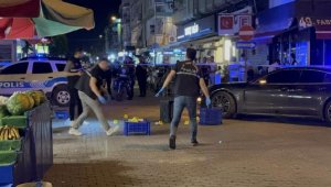 Silahlı kavgaya müdahale eden polis memuru bacağından vuruldu