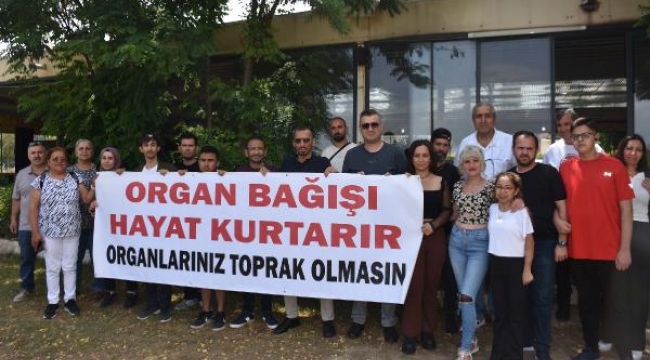 Sosyal medyadan örgütlendiler! Diyaliz hastaları İzmir'de bir araya geldi