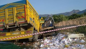 3 araç çarpıştı, baba ile kızı öldü, 4 kişi yaralandı