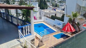 Ailesinin işlettiği otelin havuzunda ölü bulundu